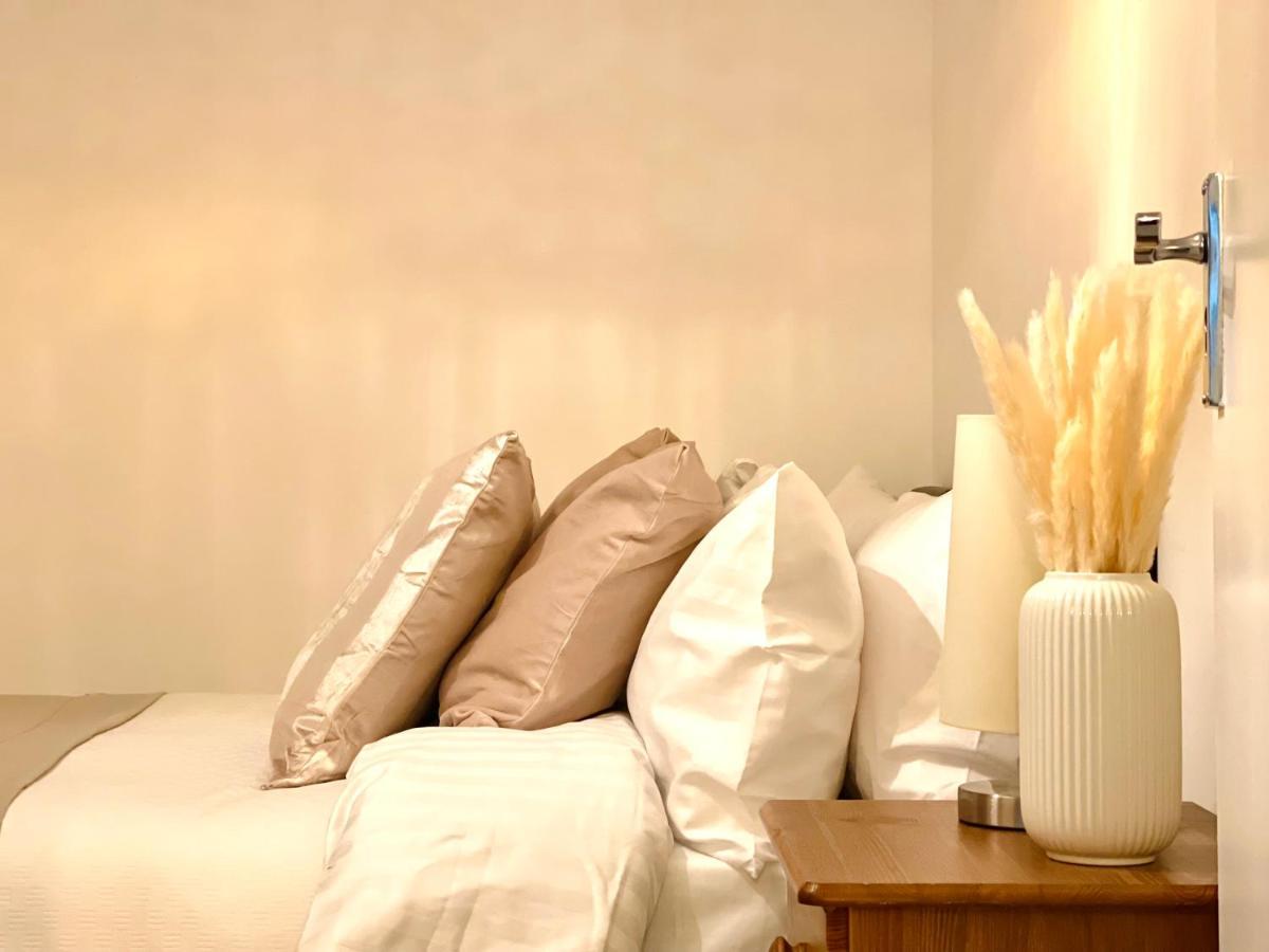 הנדון Enchanting One Bed Flat With Free Parking מראה חיצוני תמונה